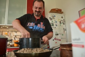 der syrische Koch in seinem Element